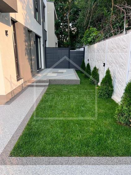 Duplex cu 4 camere cu Canalizare în Străulești