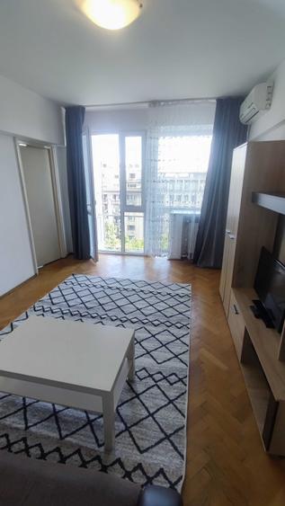 Apartament cu 2 camere decomandat în Magheru