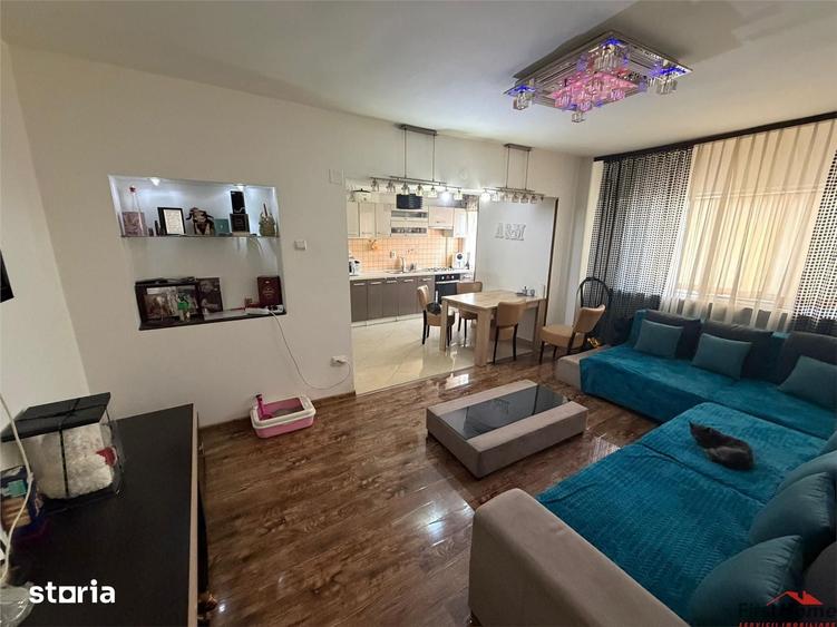 Apartament cu 3 camere decomandat în Central
