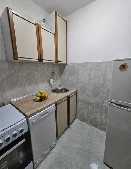 Garsonieră decomandată în Spitalul Județean