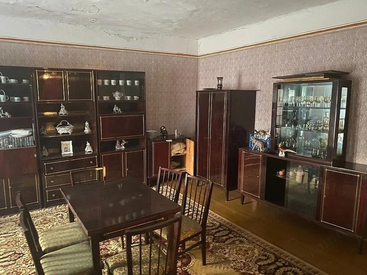 Casă cu 4 camere cu Teren 150 Mp în Cenei