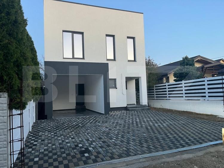Casă individuală cu 4 camere cu Canalizare în Nord