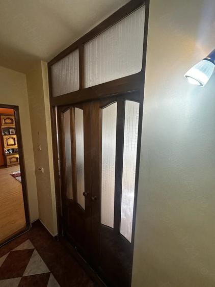 Apartament cu 3 camere nedecomandat în Central