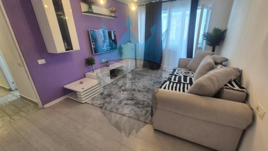 Apartament cu 3 camere decomandat, mobilat în Alexandru Obregia