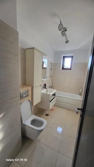 Casă cu 5 camere cu Teren 360 Mp în Central