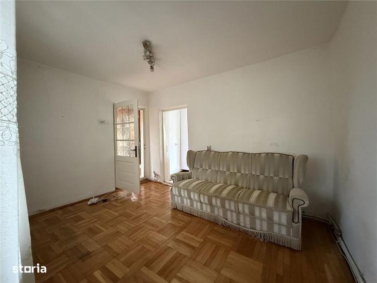 Casă cu 4 camere cu Teren 263 Mp în Central