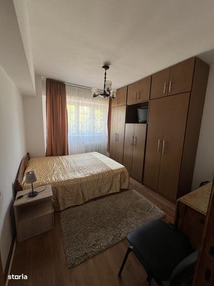 Apartament cu 2 camere decomandat în Calea București