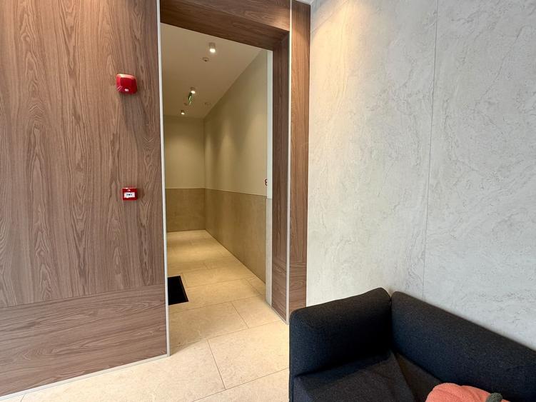 Penthouse cu 4 camere decomandat în Unirii