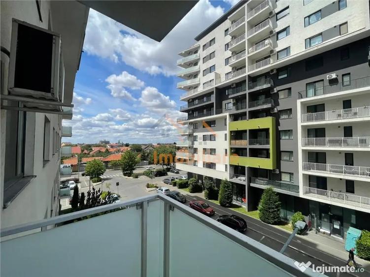 Apartament cu 3 camere decomandat în Decebal