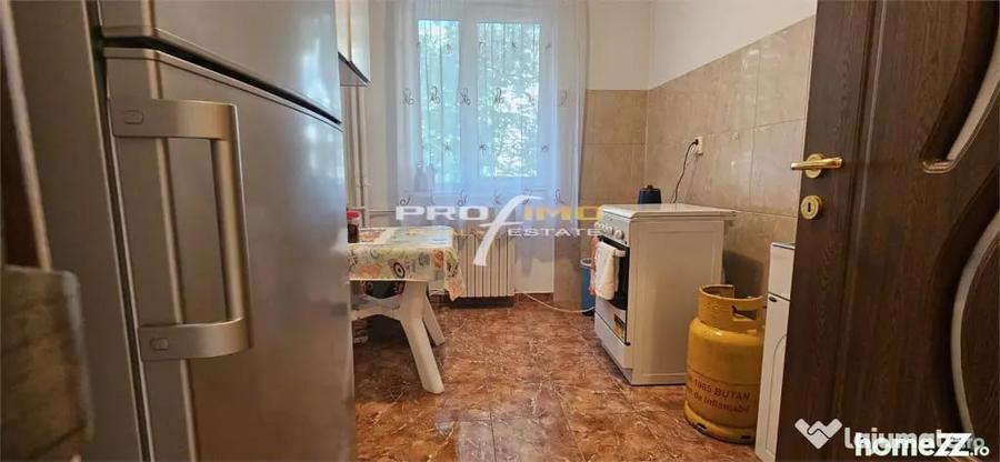 Apartament cu 2 camere semidecomandat în City Park Mall