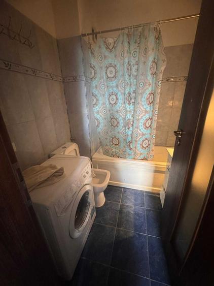 Apartament cu 2 camere semidecomandat în Roșu