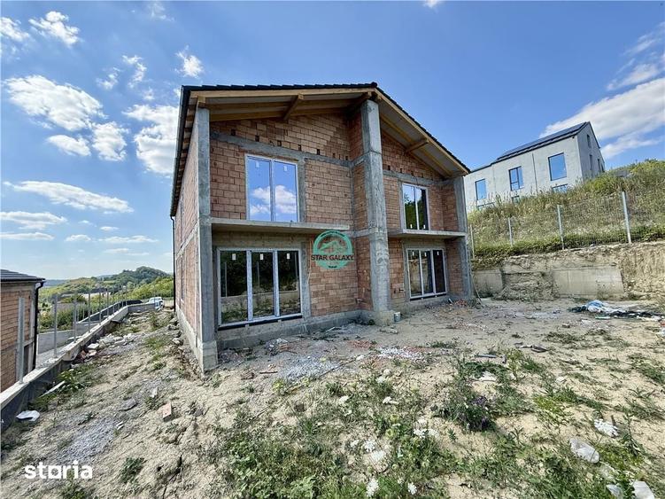 Case tip duplex de vanzare, 101 mp utili, 230 mp teren, in Corunca - 13