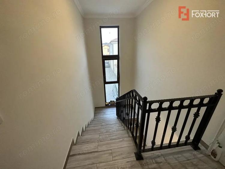 Casă cu 3 camere cu Teren 100 Mp în Buziașului