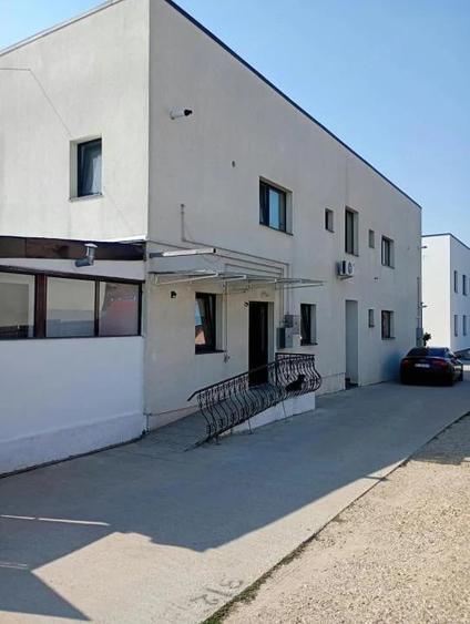 Apartament cu 3 camere decomandat în Aluniș