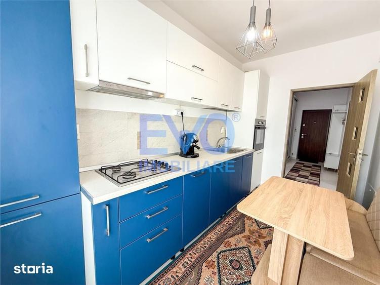 Apartament cu 2 camere decomandat în Galata