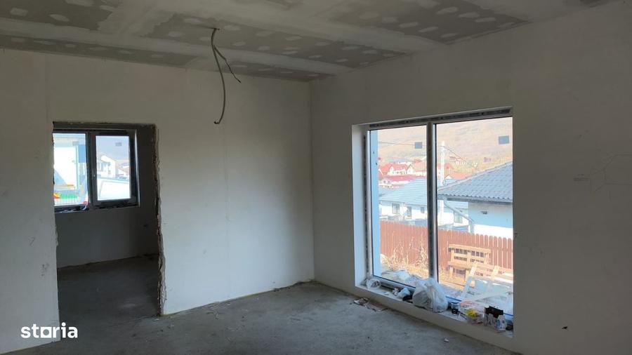Casă cu 3 camere în Sâncraiu de Mureș