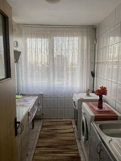 Apartament cu 2 camere semidecomandat în Veteranilor