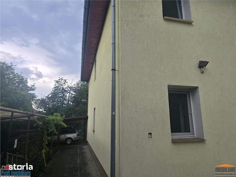 Casă cu 8 camere cu Teren 1150 Mp în Elisabetin