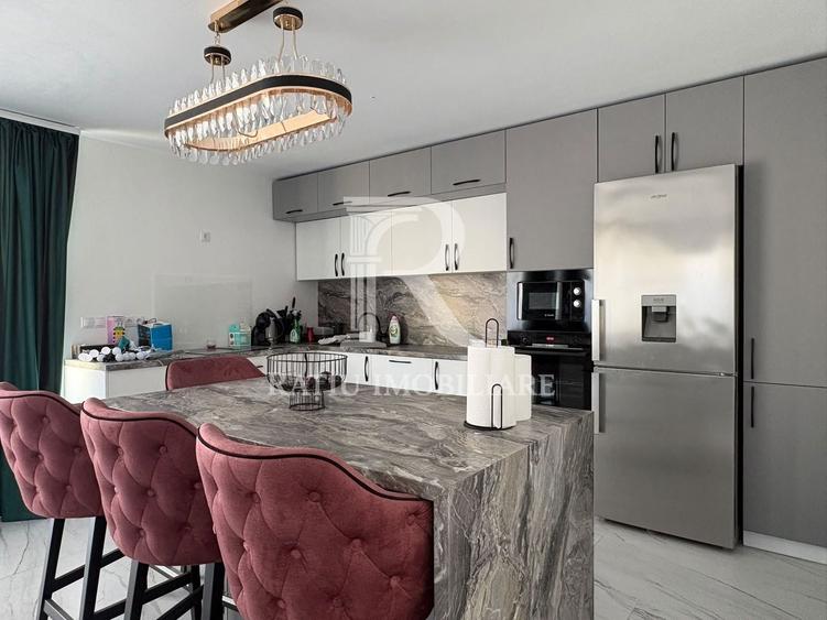 Duplex cu 6 camere cu Canalizare în Nord-Est