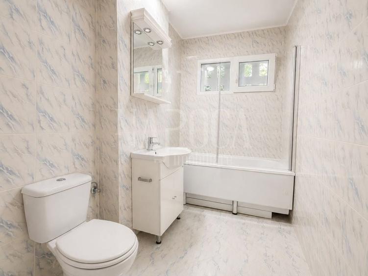 Apartament cu 3 camere semidecomandat în Gheorgheni