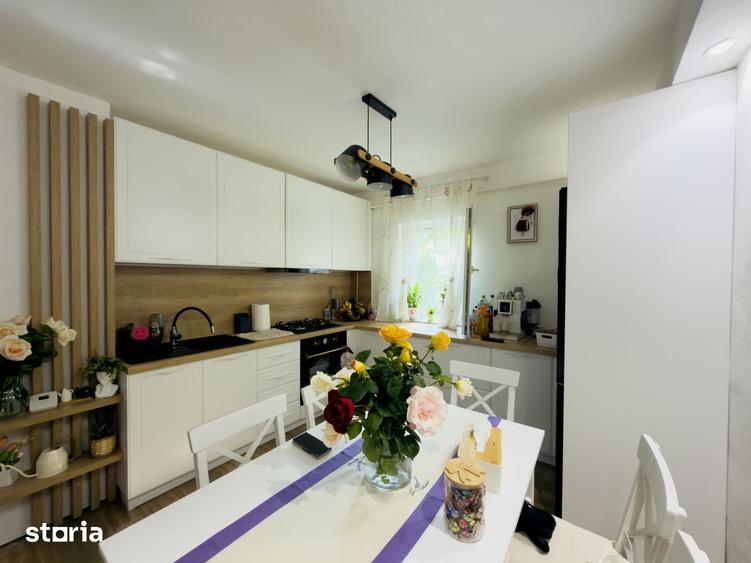 Apartament cu 3 camere decomandat în Est