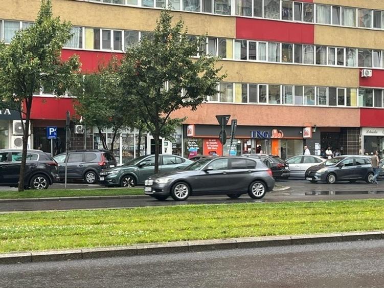 Spațiu comercial, de 297 mp, în Pantelimon