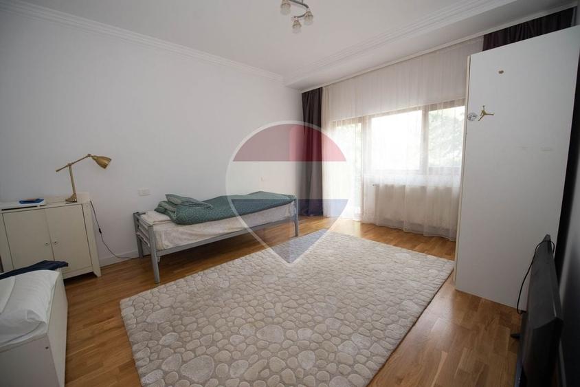 Apartament cu 3 camere, mobilat în Grivița