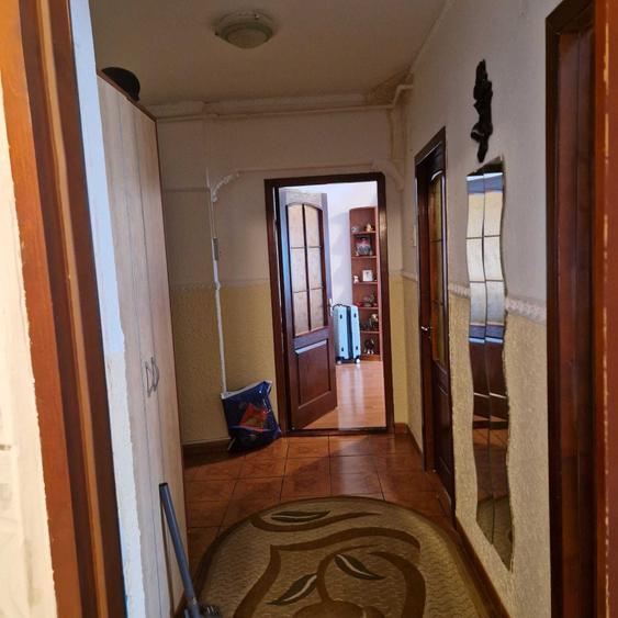 Apartament cu 2 camere decomandat în Exterior Vest