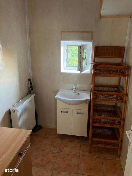Apartament cu 3 camere decomandat în Vitan