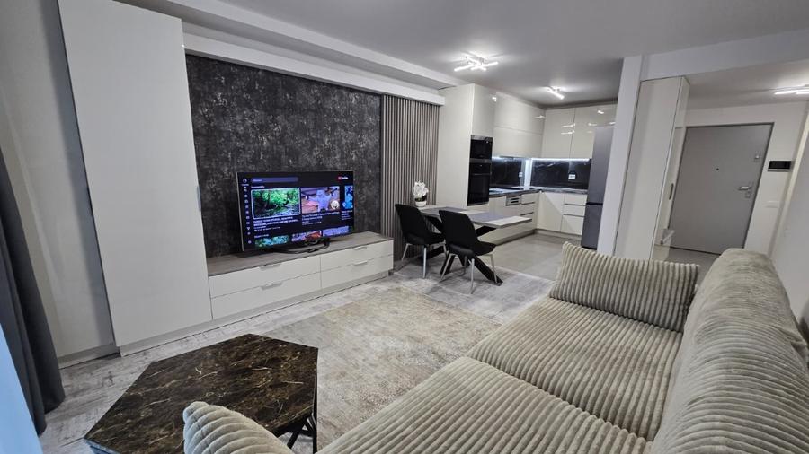 Apartament cu 2 camere decomandat în Universității