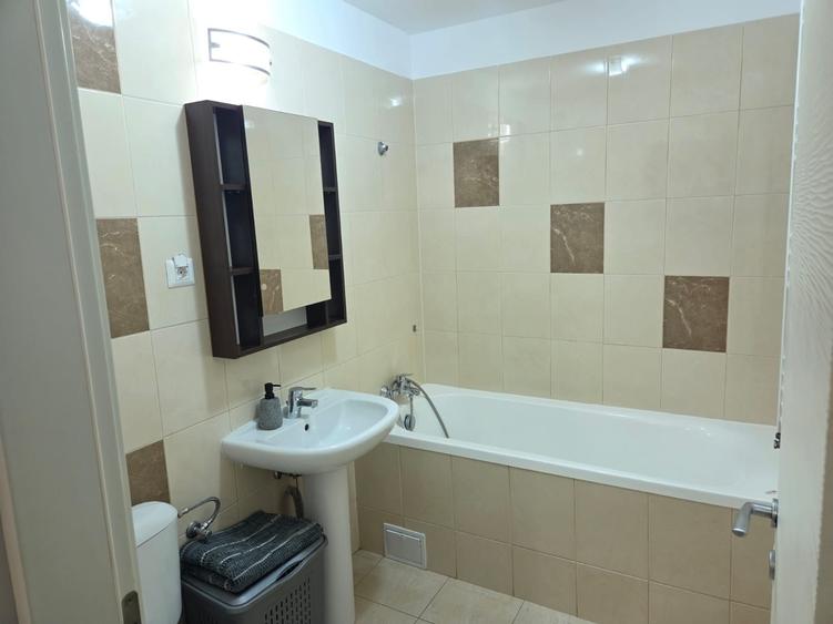 Apartament cu 2 camere decomandat în Cățelu