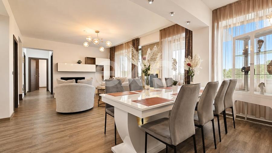 Apartament cu 4 camere decomandat, mobilat în Poiana Brașov