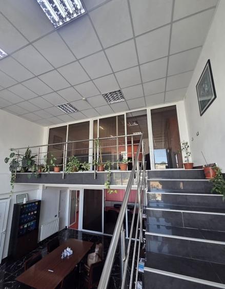 Spațiu comercial, de 270 mp, în Central