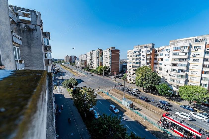 Apartament cu 2 camere semidecomandat în Aurel Vlaicu