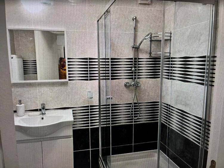 Apartament cu 2 camere semidecomandat, mobilat în Nord
