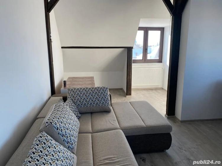 Apartament cu 2 camere decomandat în Dumbrăvița