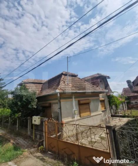 Casă cu 3 camere cu Teren 3900 Mp în Războieni-Cetate