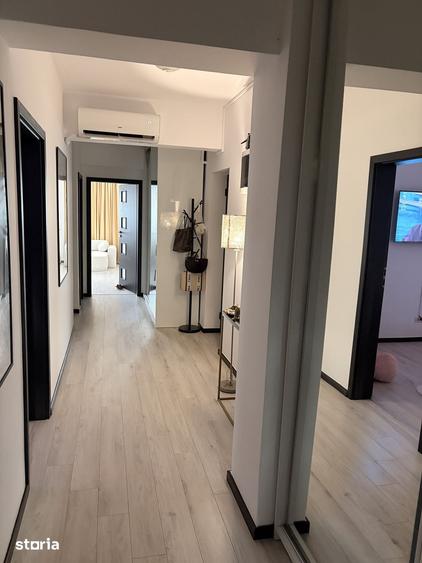 Apartament cu 3 camere în Vitan