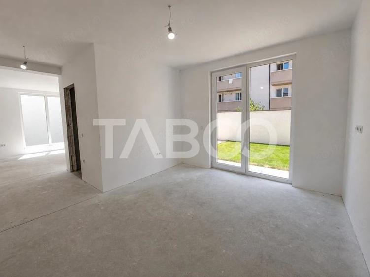 Casă cu 1 camere cu Teren 277 Mp în Gușterița