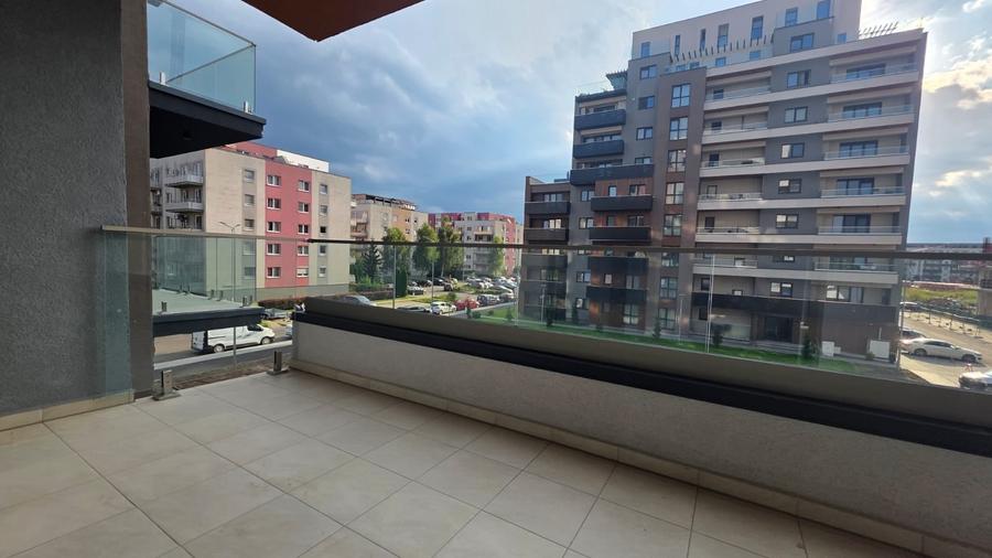 Apartament cu 2 camere decomandat în Avantgarden