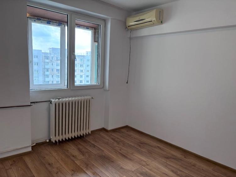 Apartament cu 3 camere decomandat în Pantelimon
