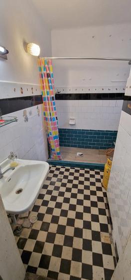Casă cu 5 camere cu Teren 411 Mp în Cantemir