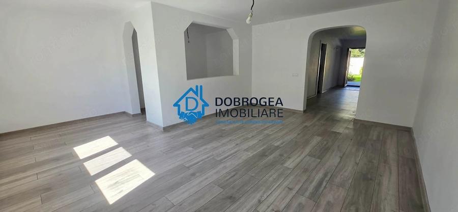Casă cu Teren 300 Mp în Păcii