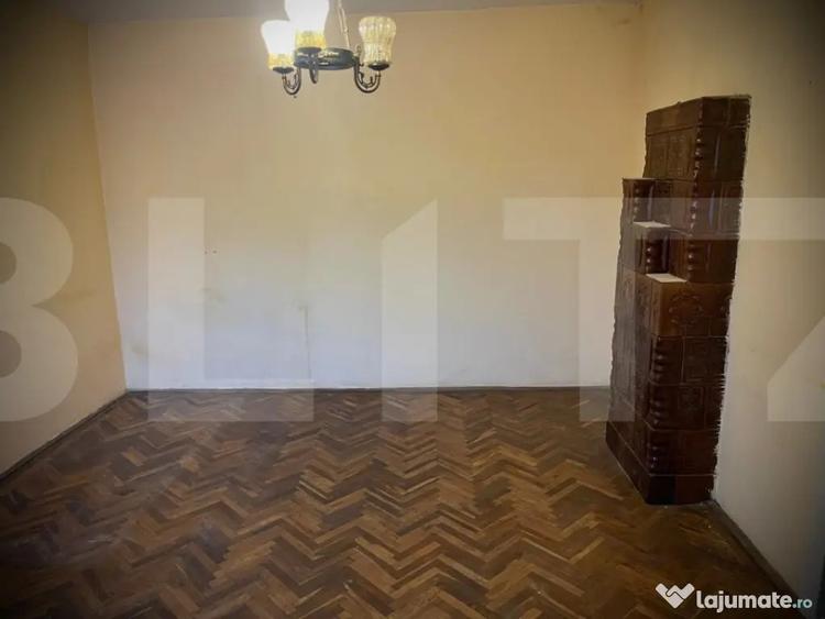 Casă cu 7 camere cu Teren 457 Mp în Subcetate
