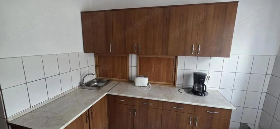 Spațiu comercial, de 700 mp, în Berzasca