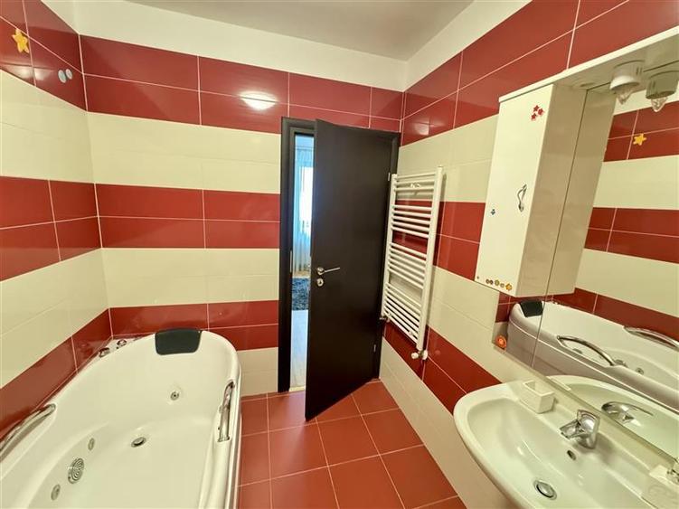 Apartament cu 3 camere decomandat, mobilat în Șoseaua Nordului