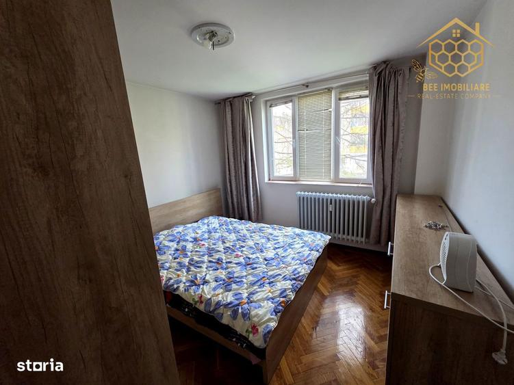 Apartament cu 2 camere decomandat în Calea București