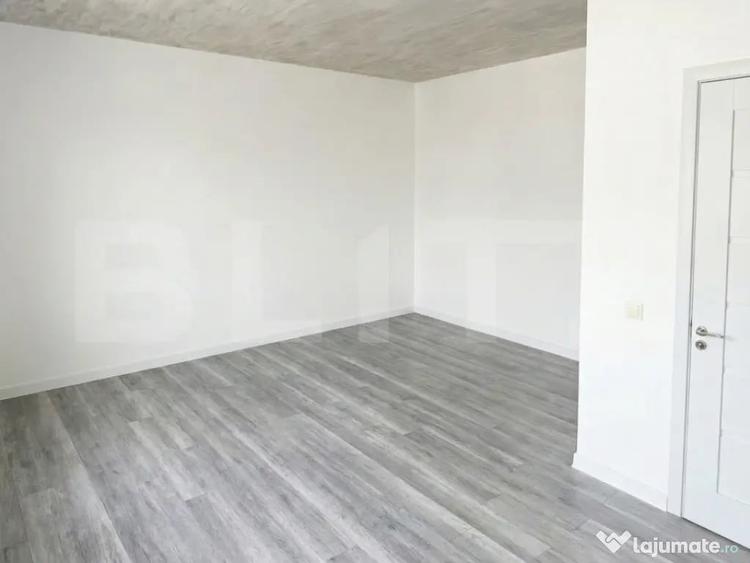 Casă cu 5 camere cu Teren 371 Mp în Central