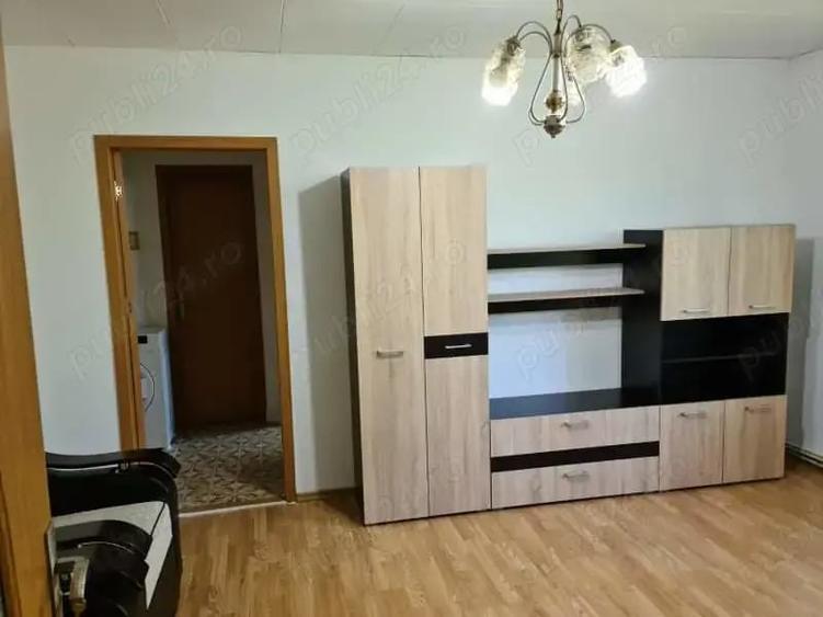 Apartament cu 2 camere semidecomandat în Centrul Vechi