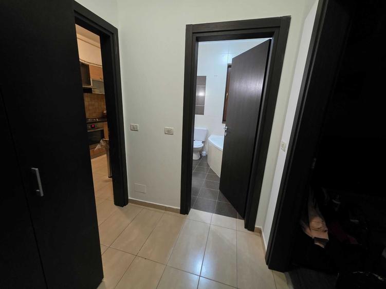 Garsonieră decomandată în Central